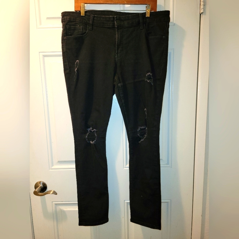 EUC OLD NAVY WOMEN'S DISTRESSED SKINNY JEANS SIZE 14